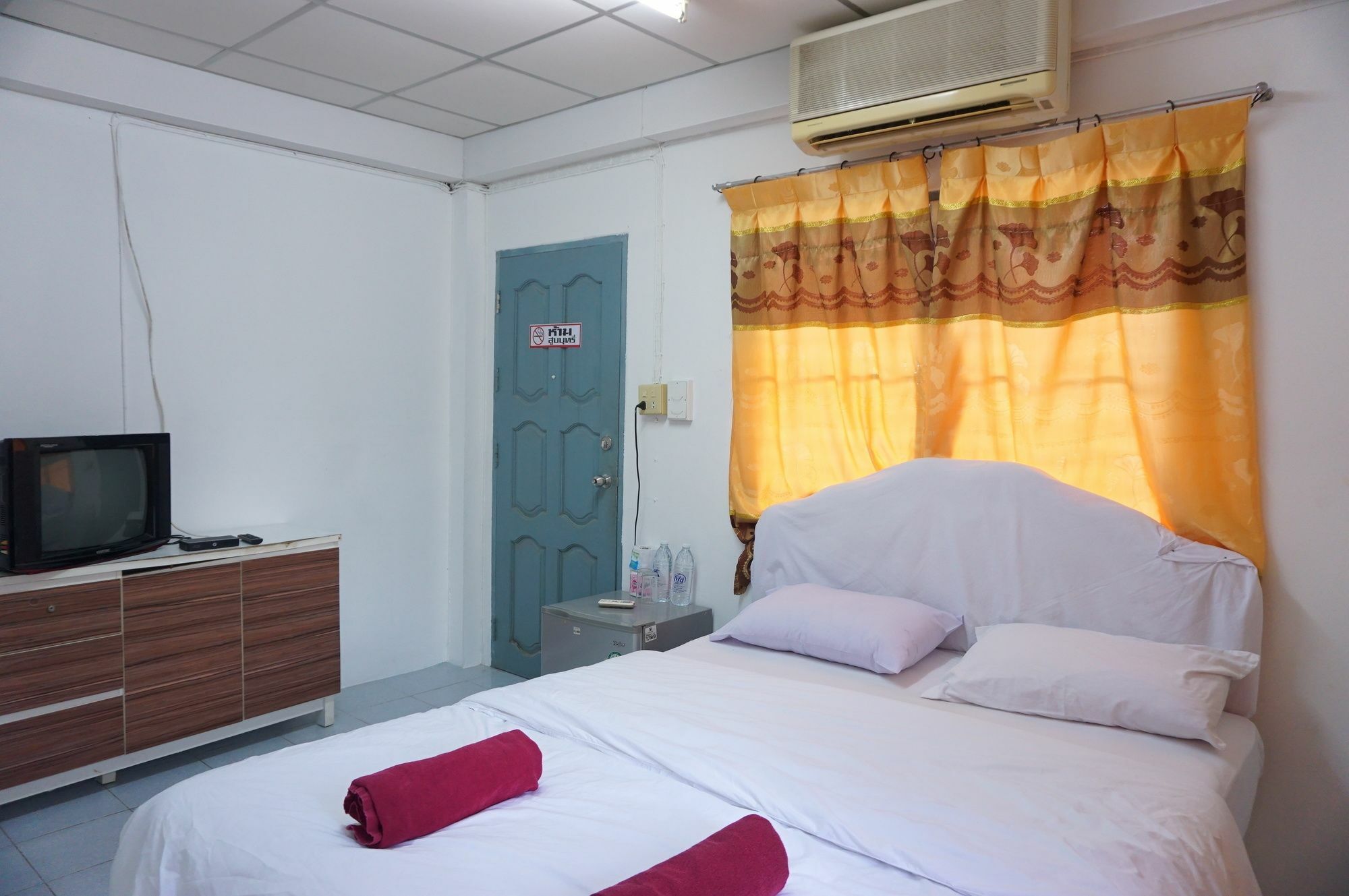 Ranong Boutique Hotel And Mall Bagian luar foto